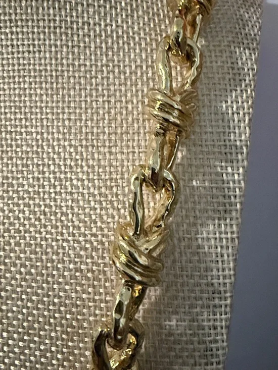 Chunky Goldtone Toggle Chain Link Necklace - Picture 5 of 7